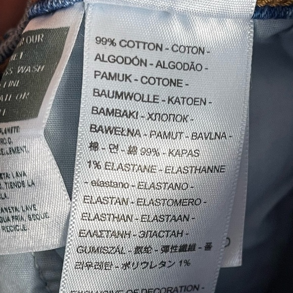 Levi's Premium Ribcage Straight Ankle Jean sold at Aritzia in Jive Tribe size 27 - Picture 9 of 16